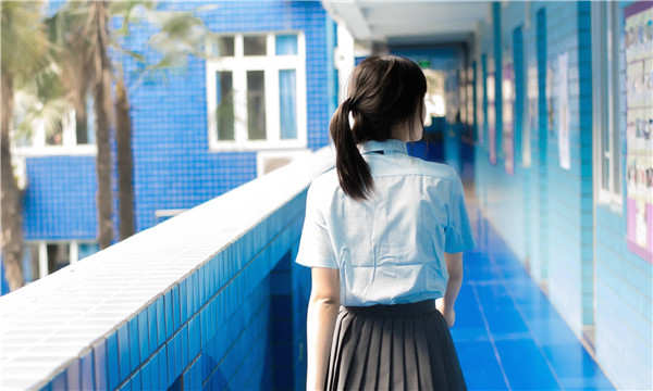 铜梁如何找到一个可以帮助我生孩子的女人？